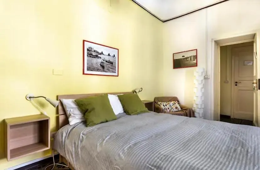 Albachiara Guesthouse كاتانيا بيت ضيافة