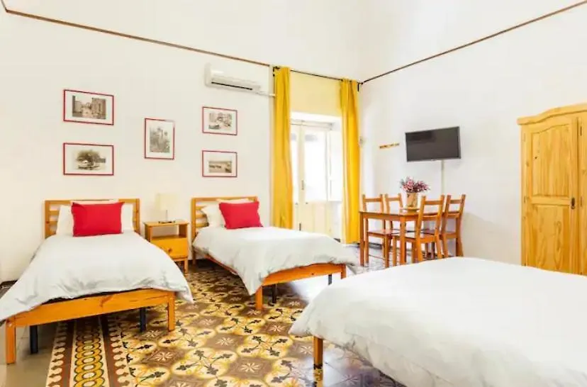 بيت ضيافة Albachiara Guesthouse كاتانيا
